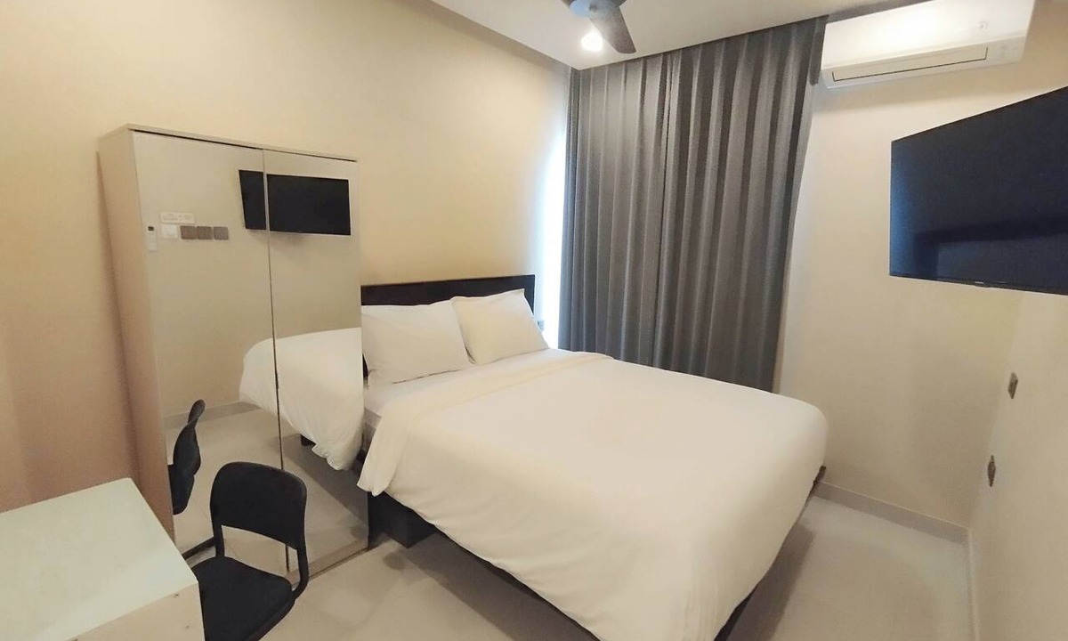 Padangsambian Klod House | 201`Last Minutes Deal ! Room 201. 1st Cleanest & Affordable Guest House In Bali.
