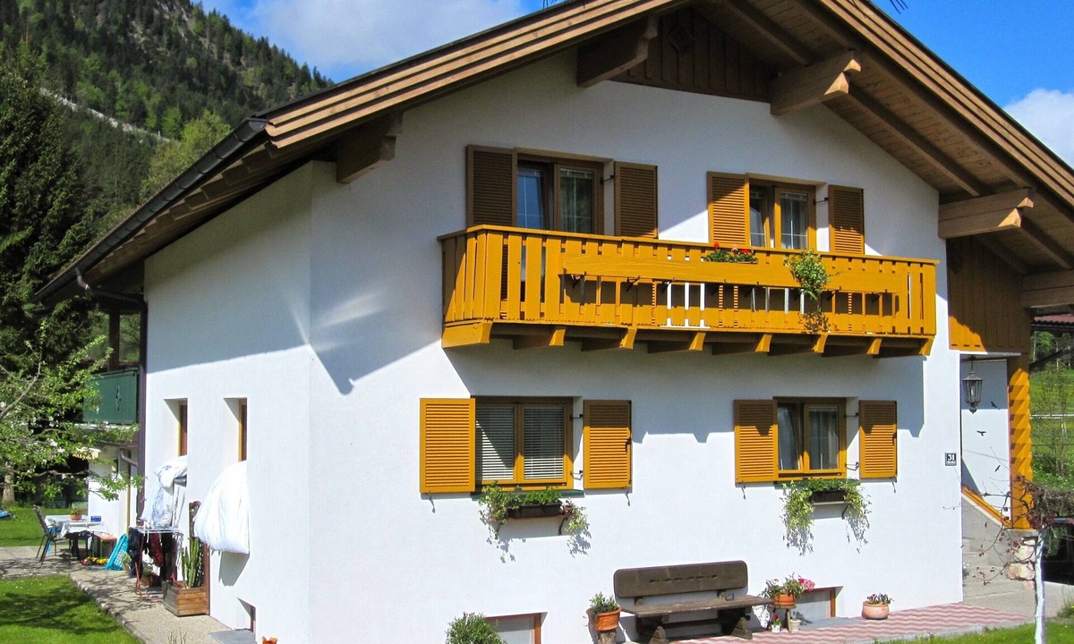 Heiterwang Apartment | Adorable Holiday amidst the majestic Alps, near the ski lift