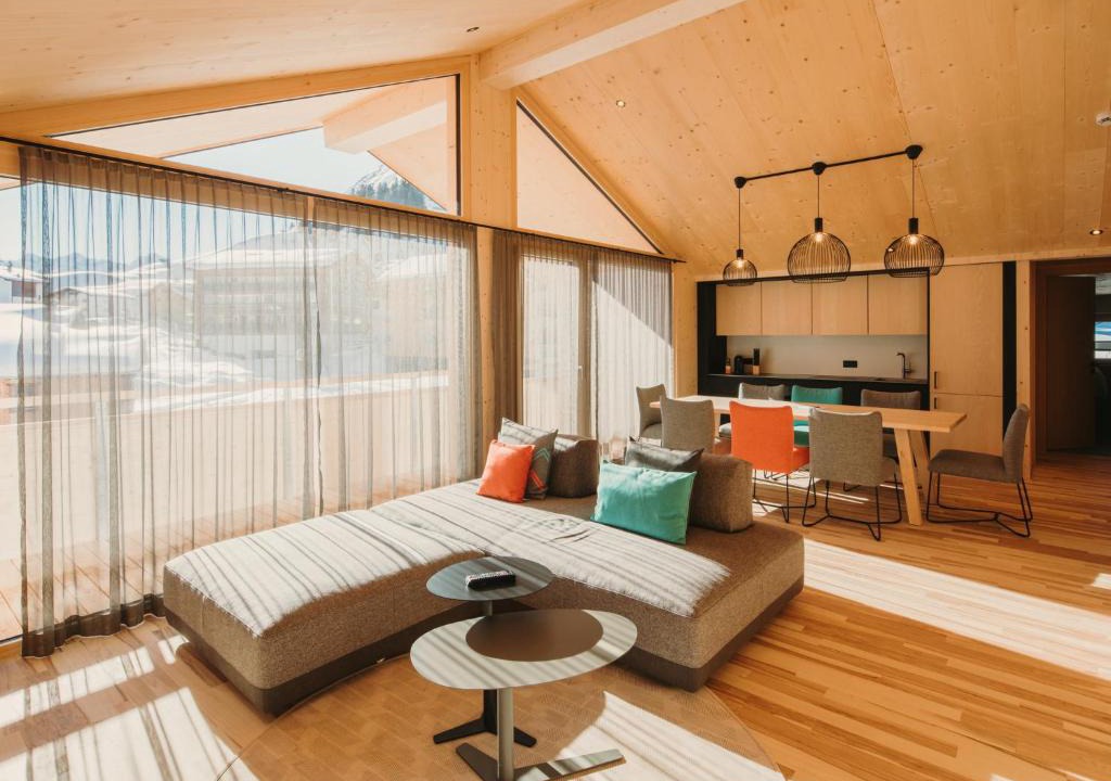 Warth Hotel | Alpin - Studios & Suites