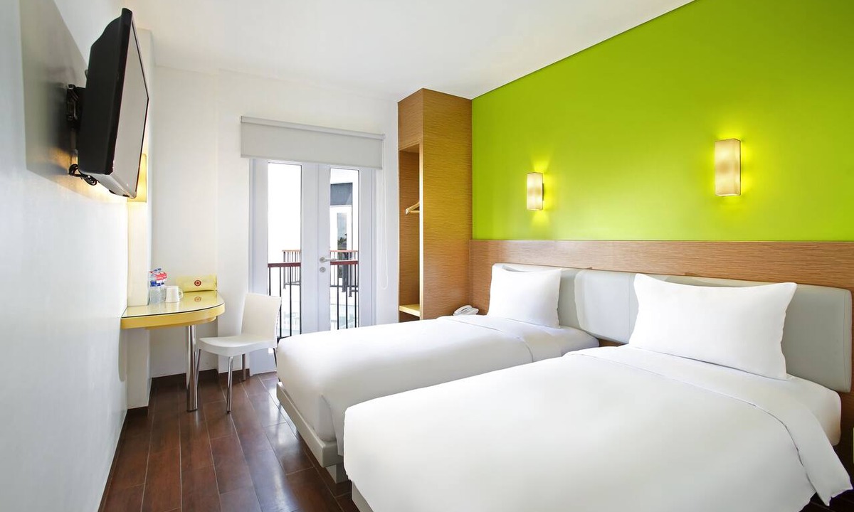 Teuku Umar Hotel | Amaris Hotel Teuku Umar