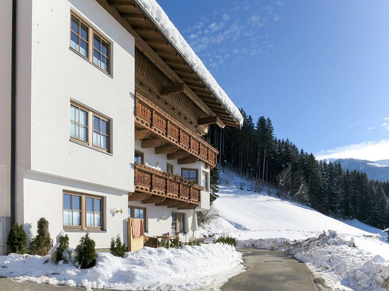 Holdernach Apartment | Apartment Moarerlechenhof in Hart, Zillertal - 8 persons, 4 bedrooms