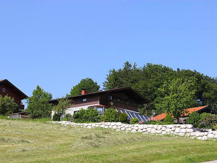 Kirchberg bei Mattighofen Apartment | 100 m² Apartment ∙ 2 bedrooms ∙ 6 guests