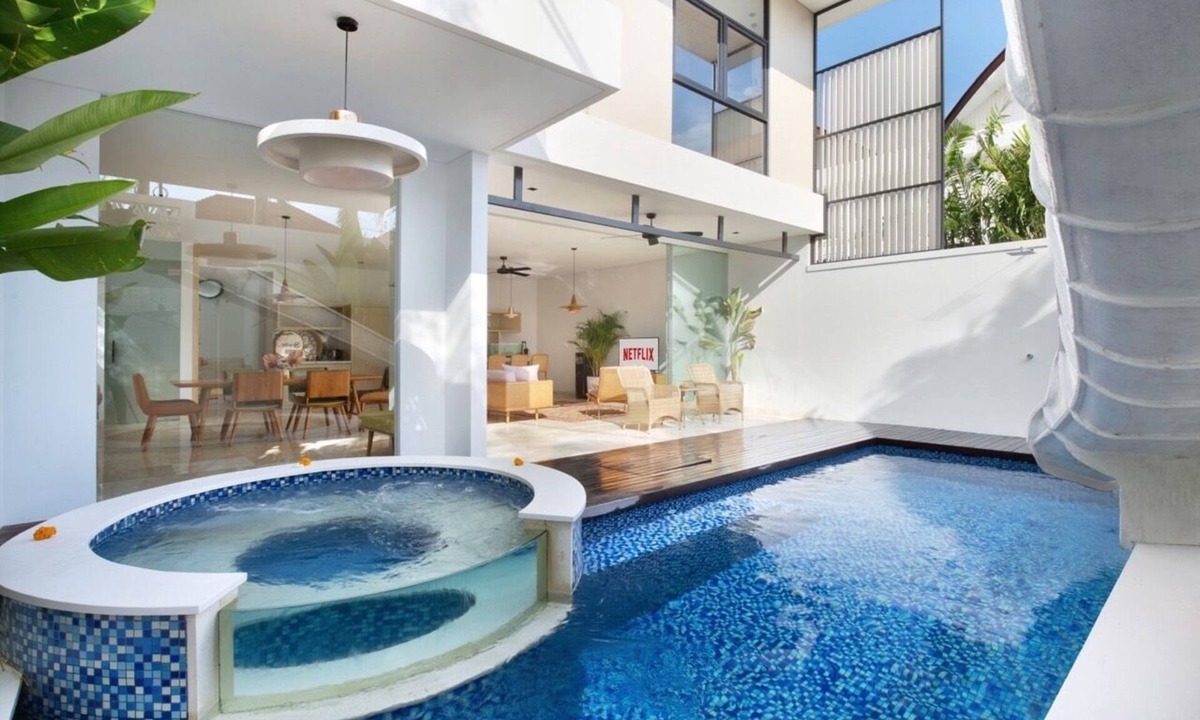Dewi Sri Villa | Bali 3BR Villa with Fun Waterslide