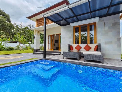 Kayu Putih Villa | Bali Lovina Karuna Villa with Garden