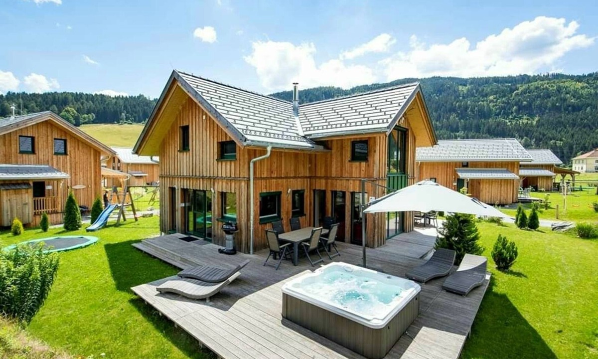 Murau Ski Chalet | Bell a Mur Wellness Chalet with an outdoor sauna and a view of the Kreischberg ski area