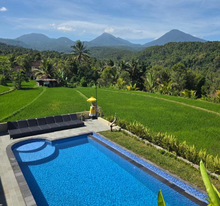 Munduk Bed & Breakfast | Bukit Luwih House