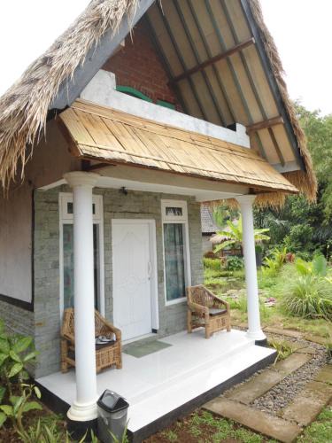 Tetebatu House | Bulan Bungalows and Cafe