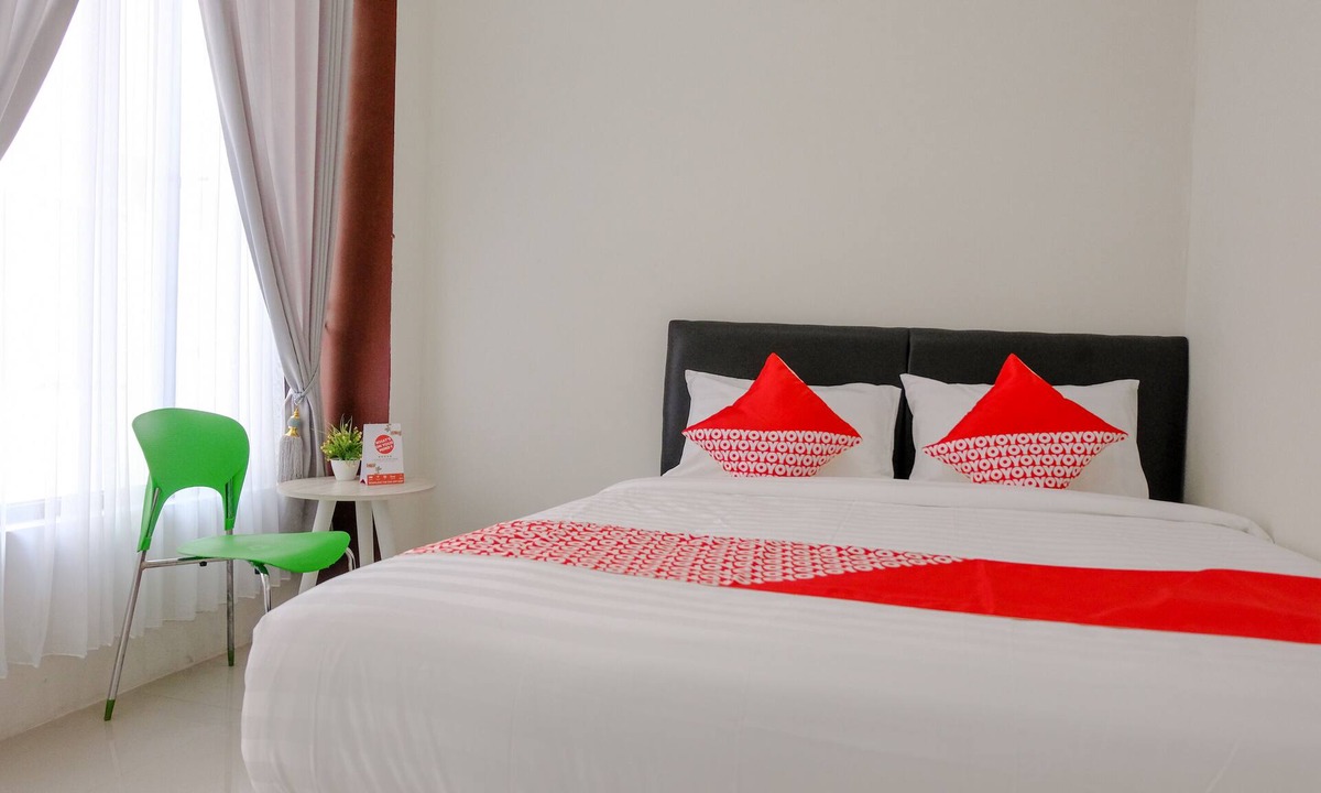Jember Hotel | Capital O 2798 Semeru Residence Syariah