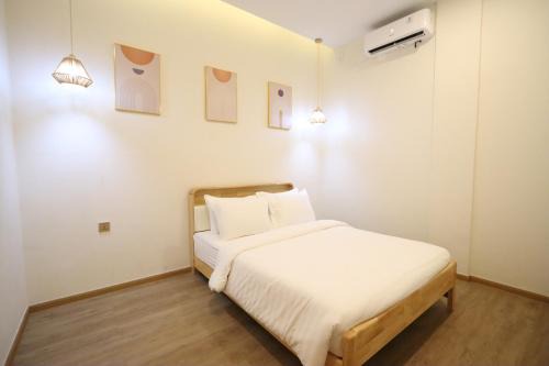 Lubuk Baja House | Casabella 2BR 103, Walk 5 min to Grand Batam Mall