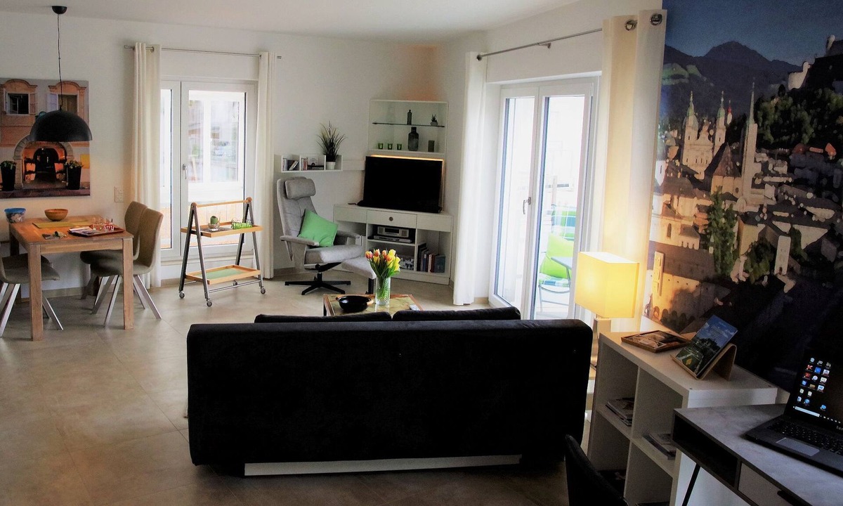Bad Reichenhall Apartment | Centrally located newly built apartment with sunny balcony, elevator and underground parking, 60 sqm