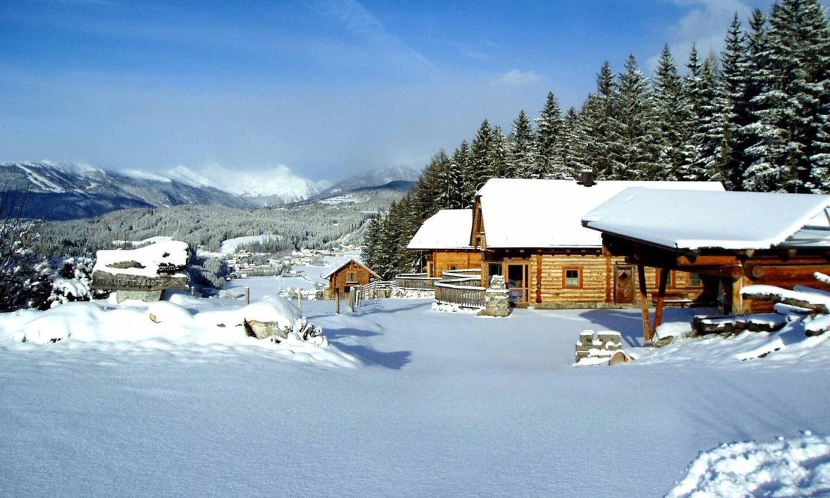 Tamsweg House | Chalet 'Alpenchalets Weissenbacher-Fuchsbau' with Mountain View, Terrace and Wi-Fi