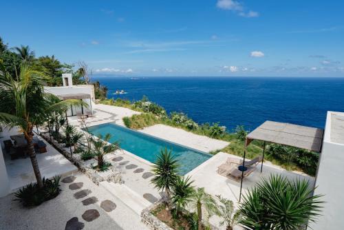Penida Island Villa | Cliffside Haven in Nusa Penida