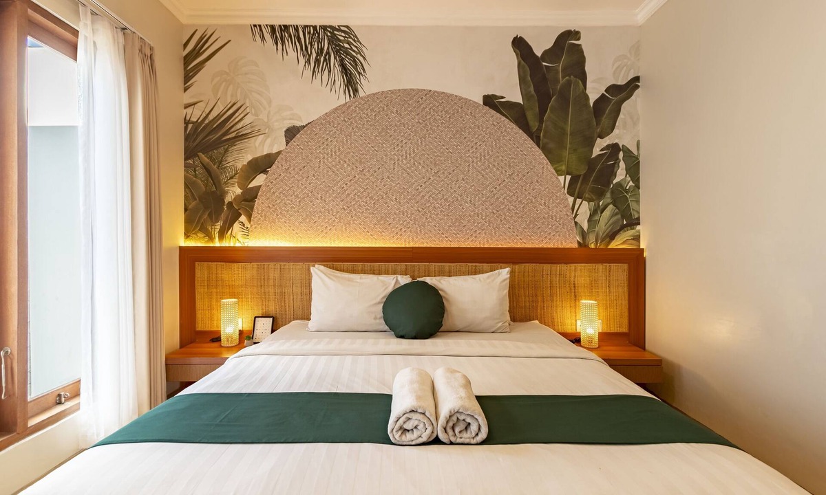 Renon Hotel | Cove Vin Stay