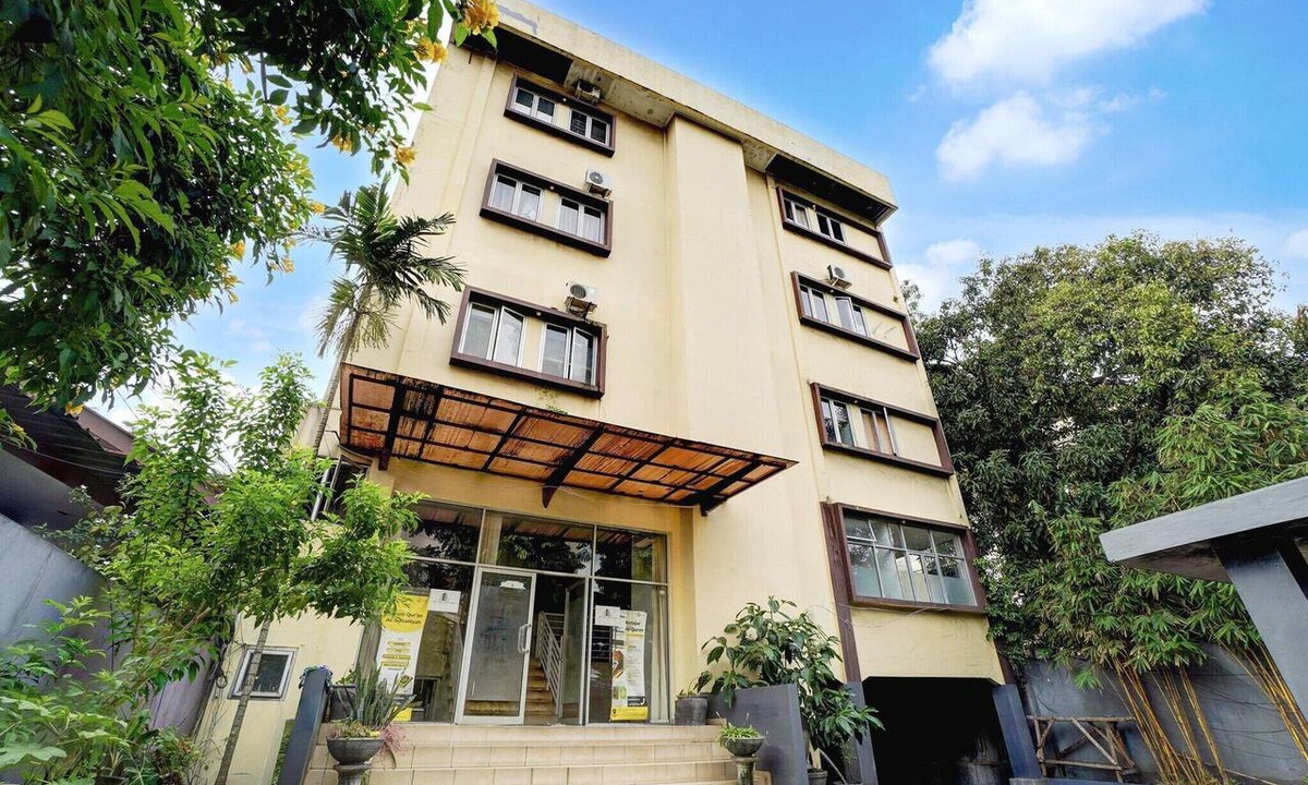 Cilandak House | Cozy Double Escape W/Free WiFi and Parking