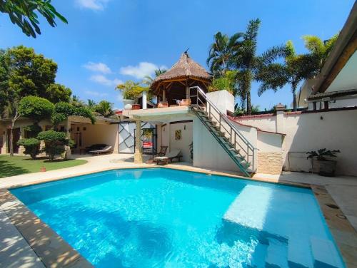 Aikmel Bed & Breakfast | Cozy Villa by LOOX