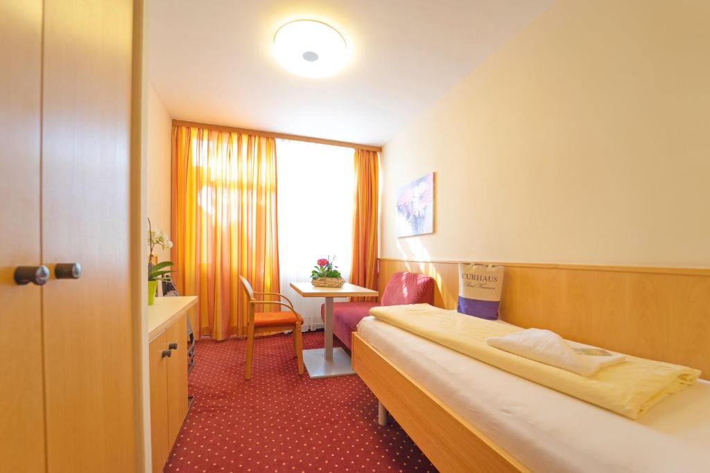 Bad Kreuzen Hotel | Curhaus Bad Kreuzen