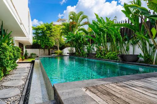 Dewi Sri Hotel | D'Green Nirava Kuta By Reccoma