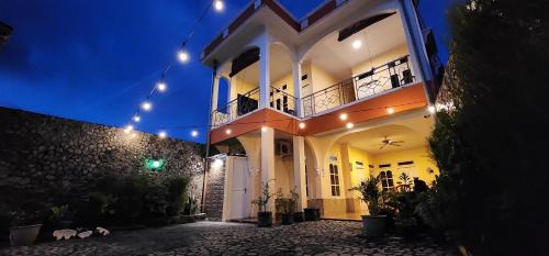 Bandanaira House | Delfika 2 Guest House