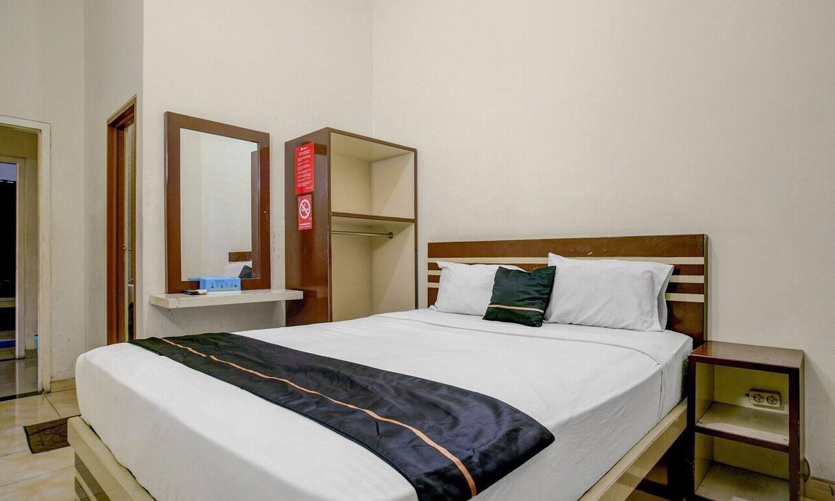 Bandar Lampung House | Deluxe Retreat Near Pahoman Stadium