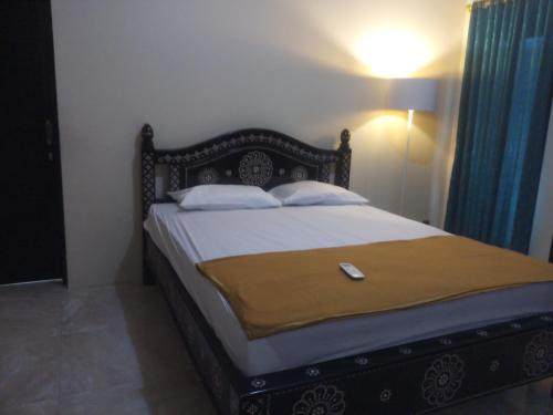 Manggelewa House | Dezustin Homestay