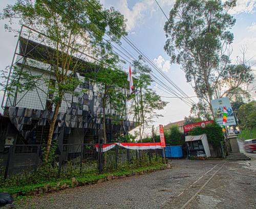 Parongpong Hotel | DJourney Hotel Lembang by Escotel