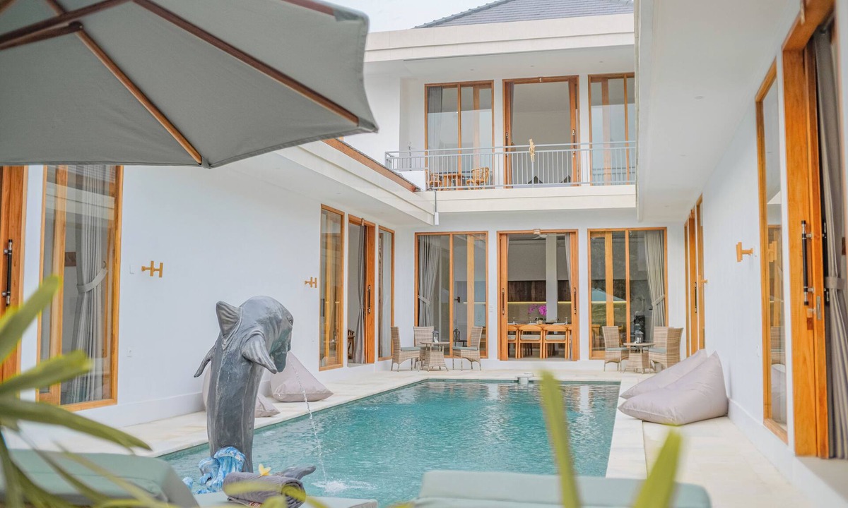 Lovina Villa | Dolphin Luxury Villa near Lovina Centre & Beach