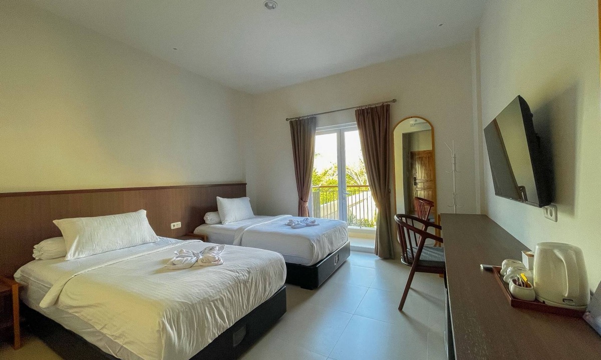 Labuan Bajo House | East Marina Guesthouse