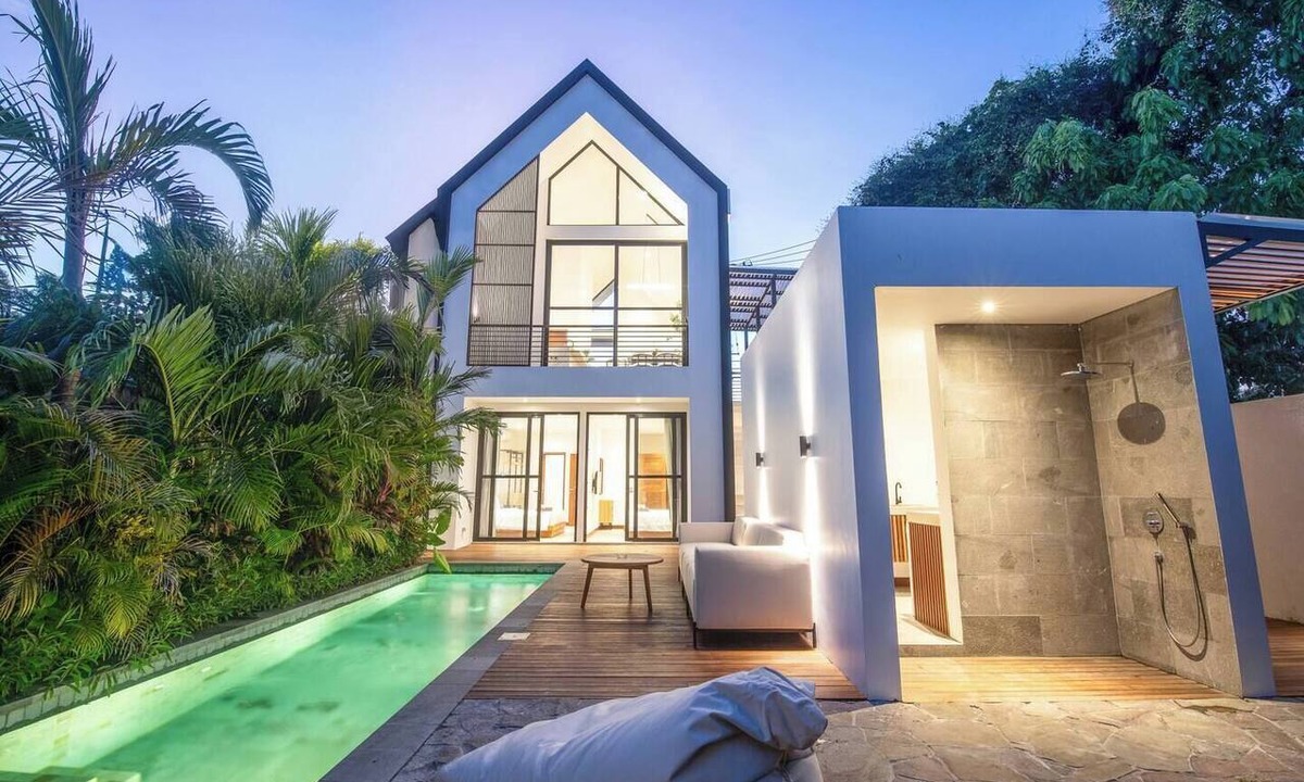 Kutuh House | Elegant Villa Sinara 2BR with Sea View