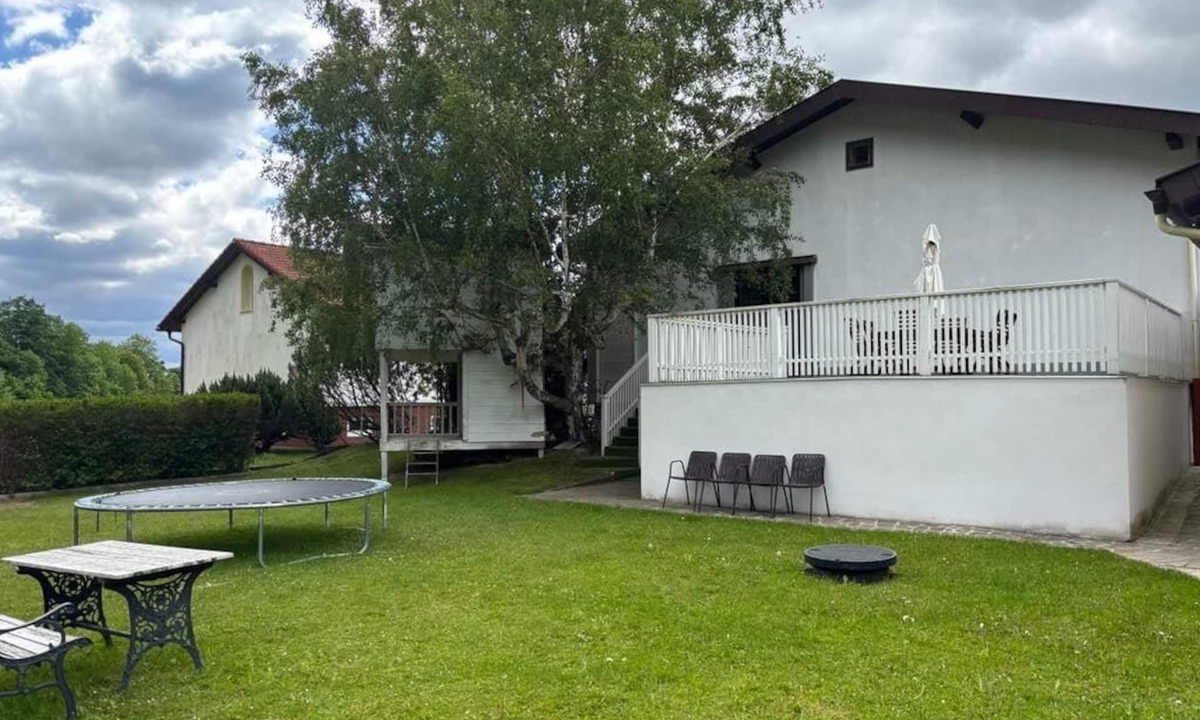 Reichenau an der Rax House | Family house on the Rax with garden, tree house & trampoline (8 pers.)