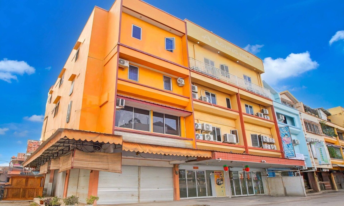 Lubuk Baja House | Family Luxury Suite W/Free WiFi and Parking