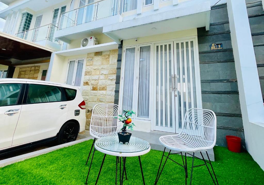 Dinoyo Villa | Fathana Villa - Dekat JTP3