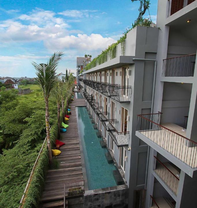 Batu Bolong Hotel | FRii Bali Echo Beach