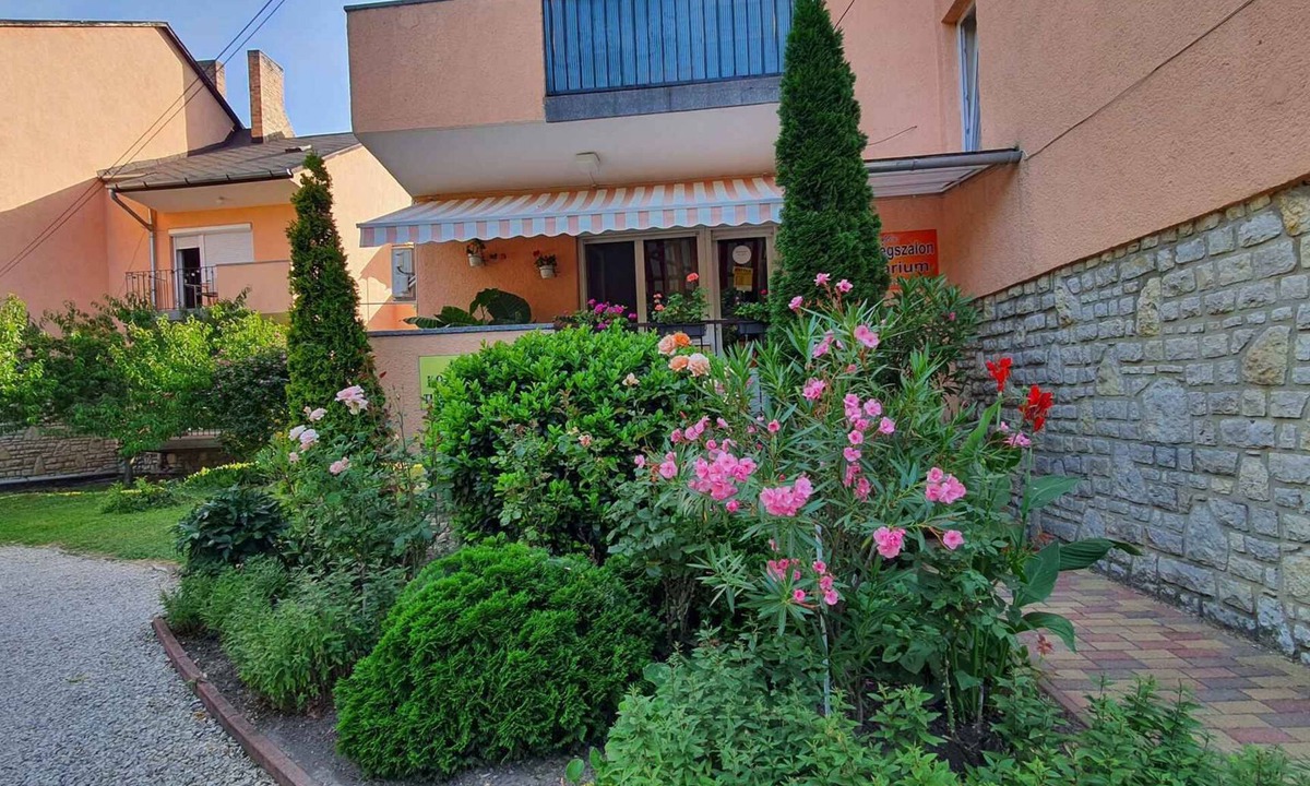 Balatonfoldvar Apartment | Holiday apartment with air conditioning near the sea