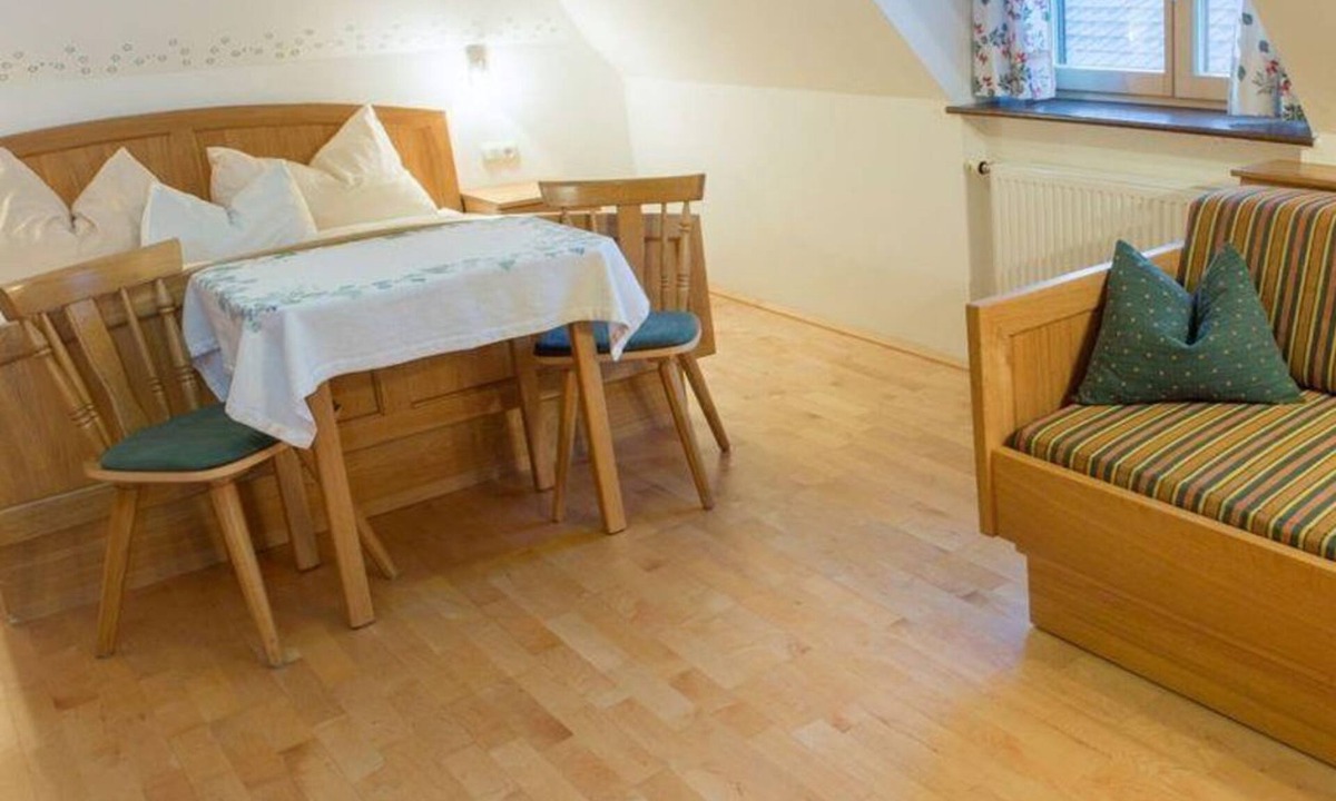 Hinterstoder House | Holiday apartment "Moarstubn" - organic farm Prentnergut
