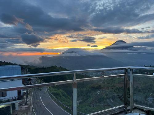 Kejajar Villa | Homestay Atas Awan Syari'ah Dieng