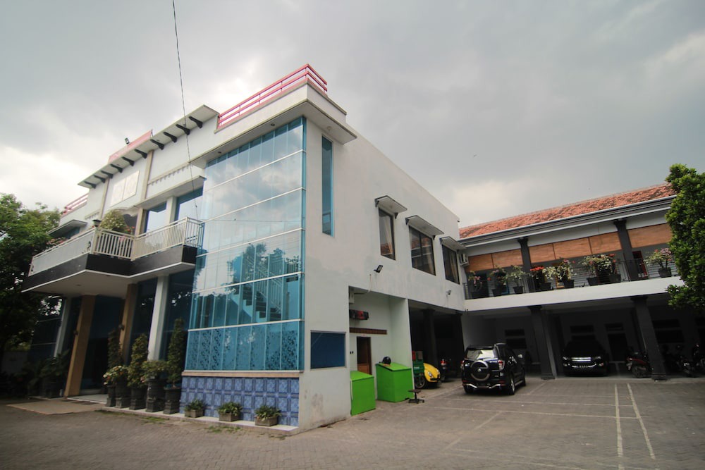 Lamongan Hotel | Hotel Boegenviel Syariah