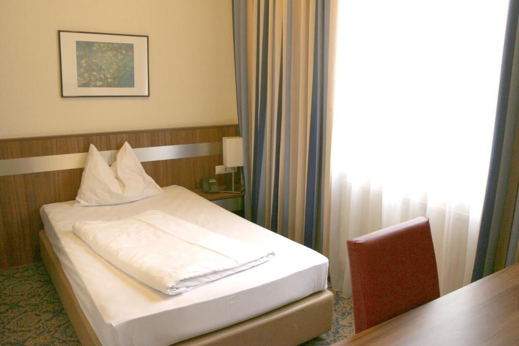 Hernals Hotel | Hotel Carina