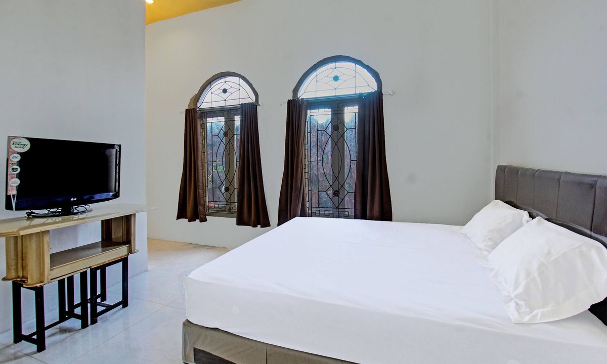 Gerung Hotel | Hotel O Ayu Bypass MansionNearBundaran Gerung
