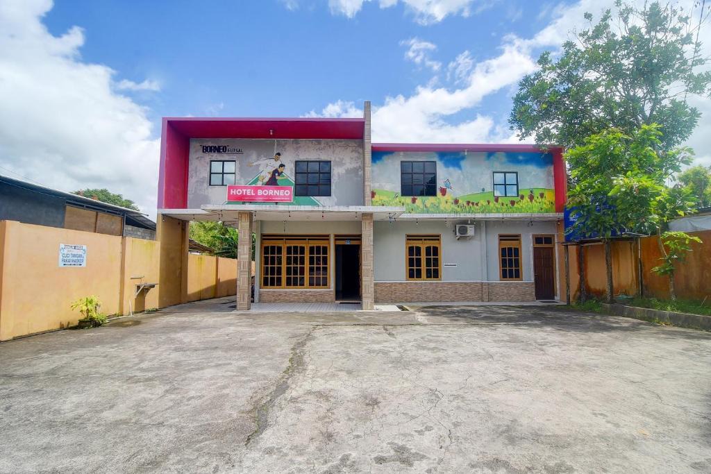 Tondano Hotel | Hotel O Borneo
