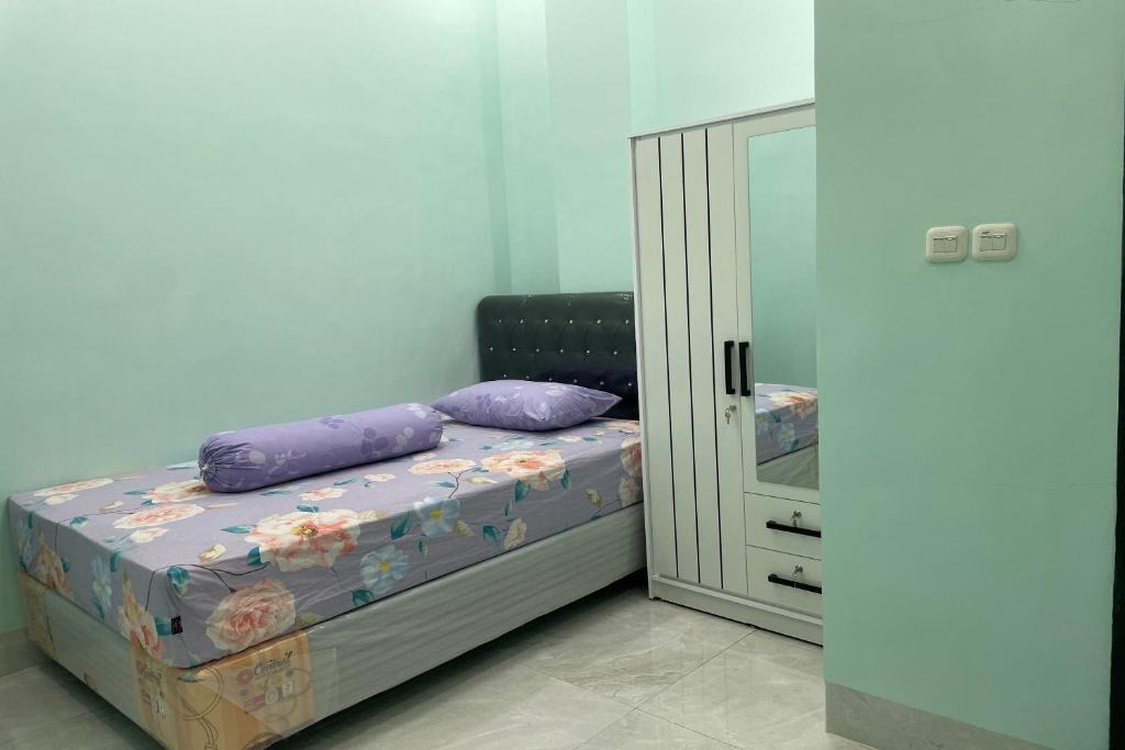 Kendari Hotel | Hotel O Homestay Purirano