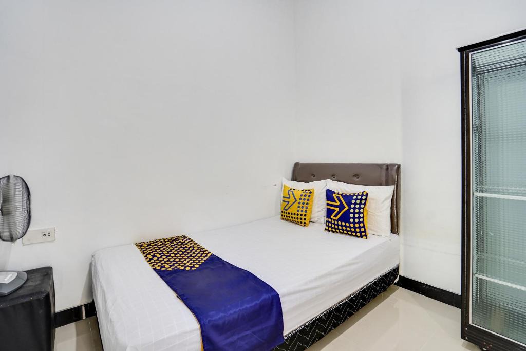 Gresik Hotel | Hotel O Rumah Kost Gresik Syariah