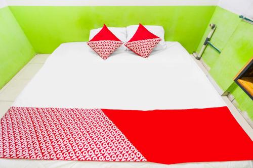 Lubuk Baja Hotel | Hotel O Wr House Syariah BatamNearEast Coast Park