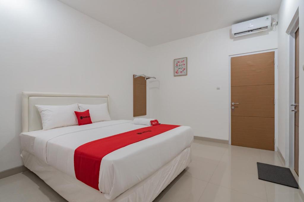 Bandung Hotel | Hotel Sukahaji Street Bandung Redpartner