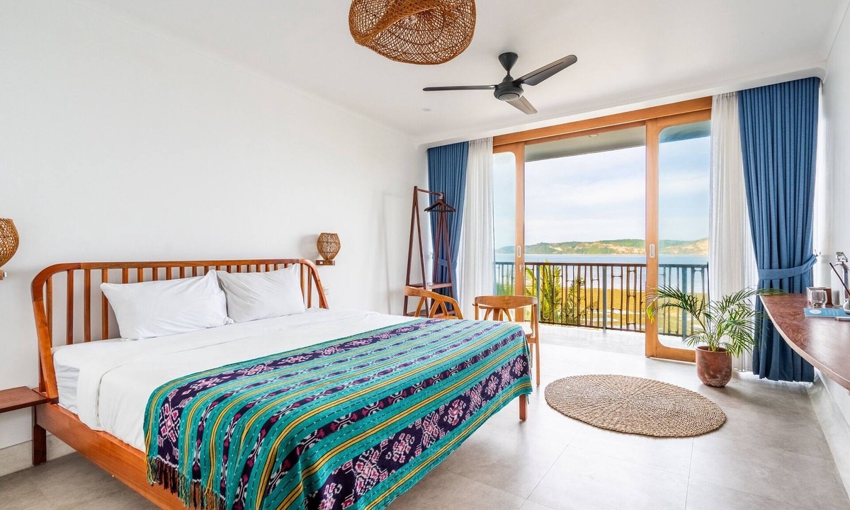 Kuta Hotel | Inlight Lombok Deluxe King Room