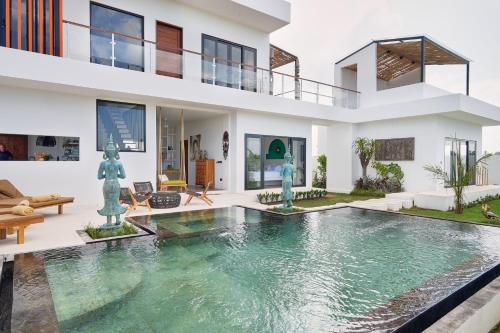 Kelating Villa | Kamalie Bali Villa 4 élégant rooms, rice Fields ,Ocean , Pool, jacuzzi, Rooftop and Staff to take care of you
