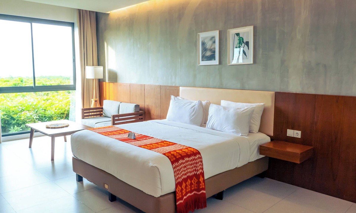 Waingapu Hotel | Kambaniru Beach Hotel & Resort