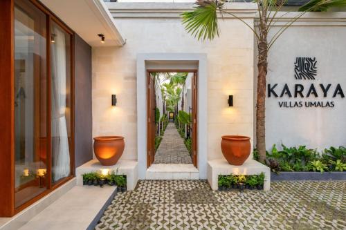 Kerobokan Villa | Karaya Villas Umalas - Free In-Villa Culture Immersion Programs