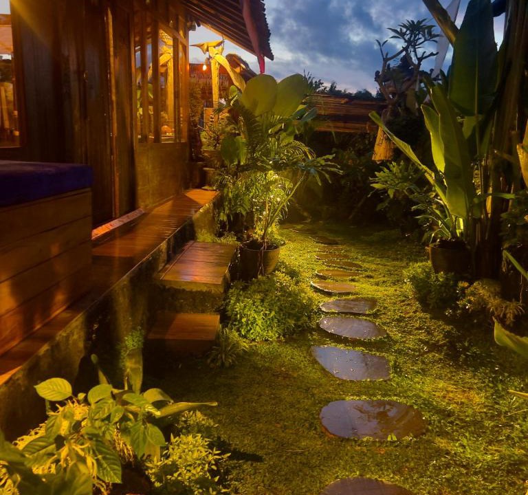 Negara House | KUBU YR Village
