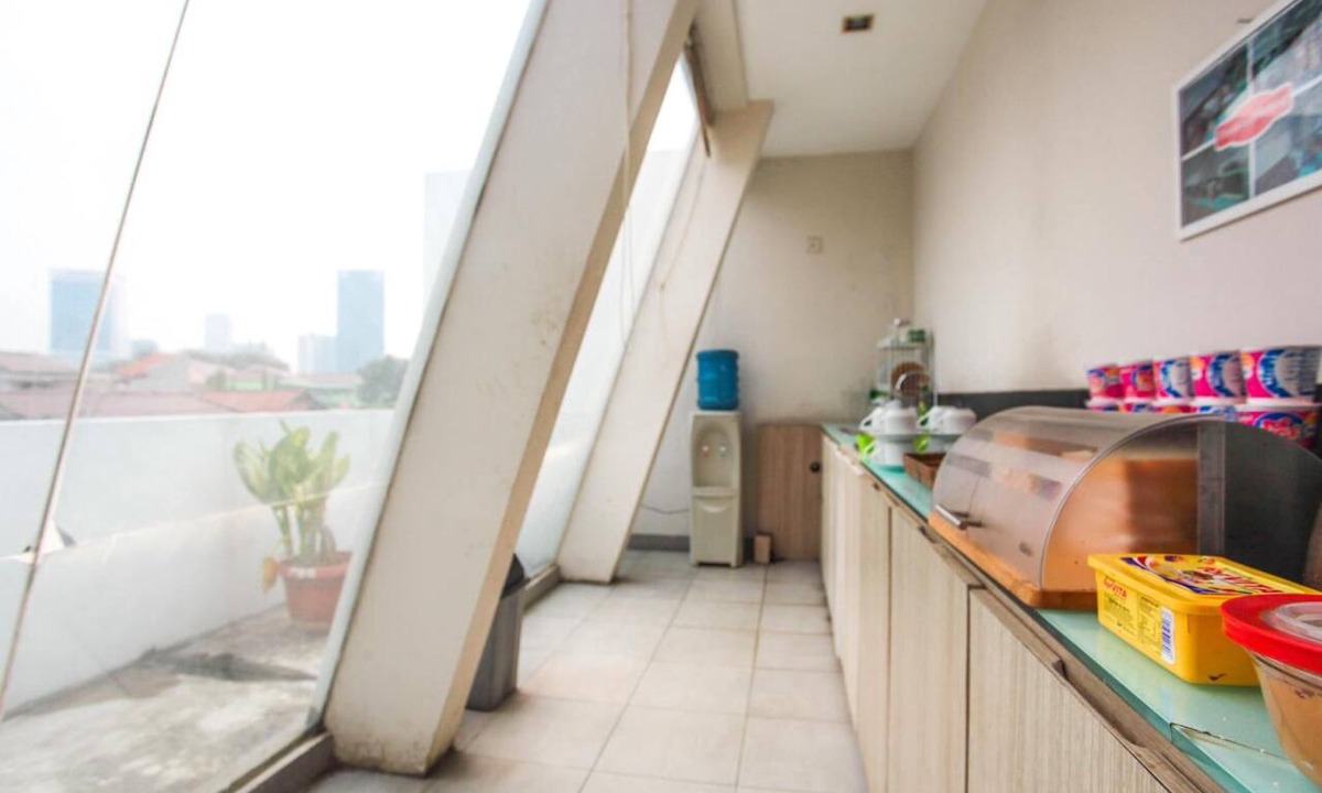 Bendungan Hilir Hotel | LeGreen Suite Poso
