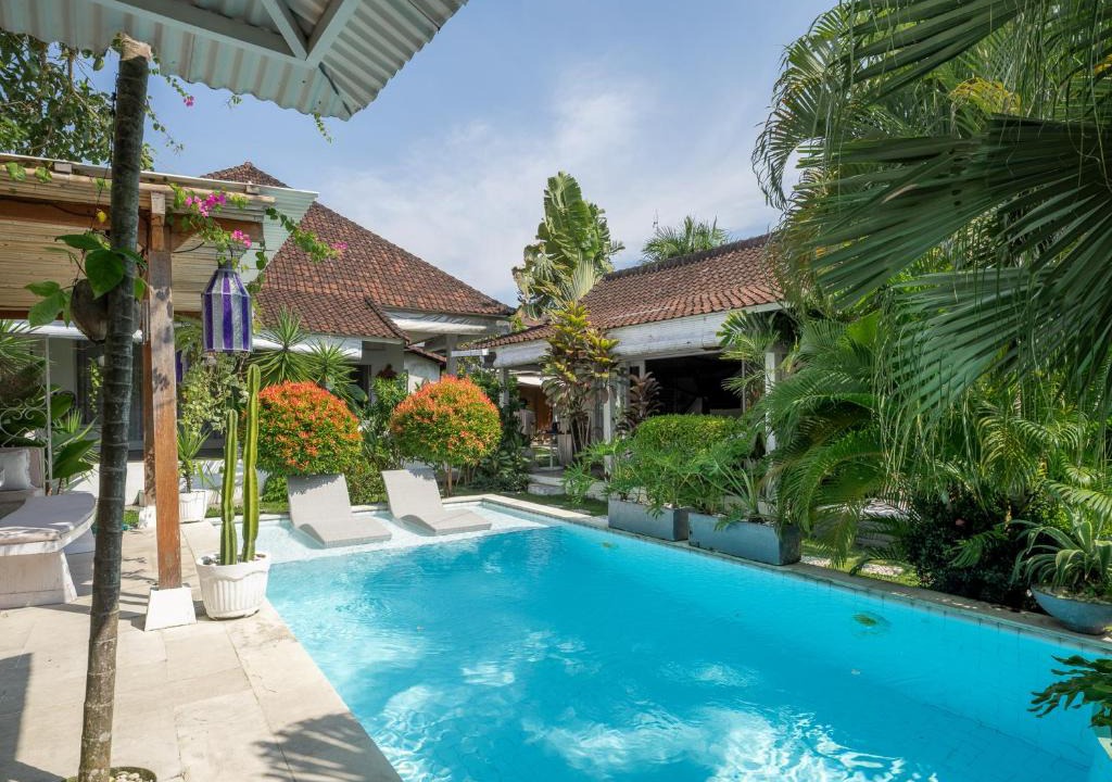 Batu Bolong Hotel | Lila Boutik Residence